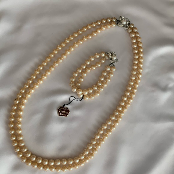 Vintage Duchess Simulated Pearls Necklace and Bracelet Set with tag - Picture 1 of 9